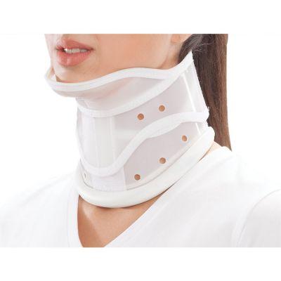 Tynor Adjustable Cervical Collar Hard With Chin (Medium)